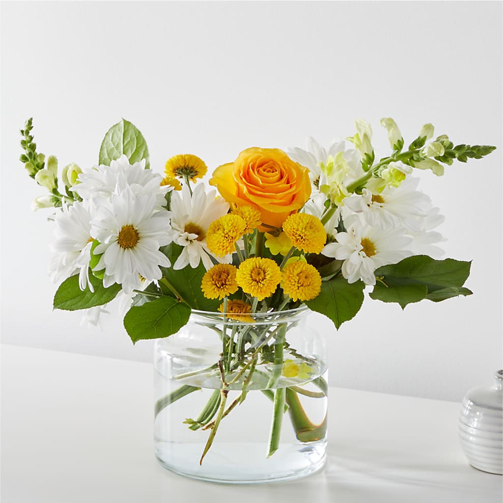 Sun Salutation Bouquet – The Whiting Flower Shop, Whiting IN