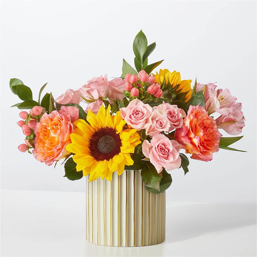 Sun's Out Bouquet – The Whiting Flower Shop, Whiting IN
