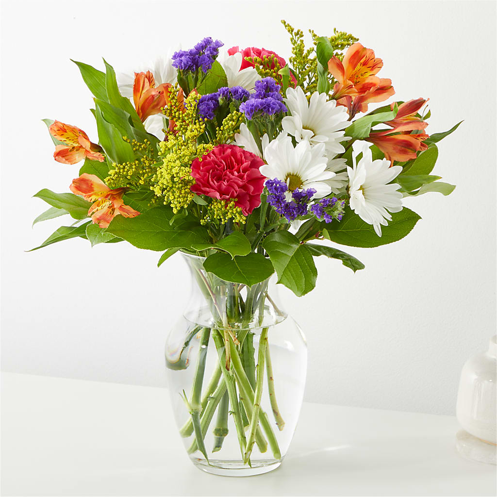 Oopsie Daisy Bouquet – The Whiting Flower Shop, Whiting IN