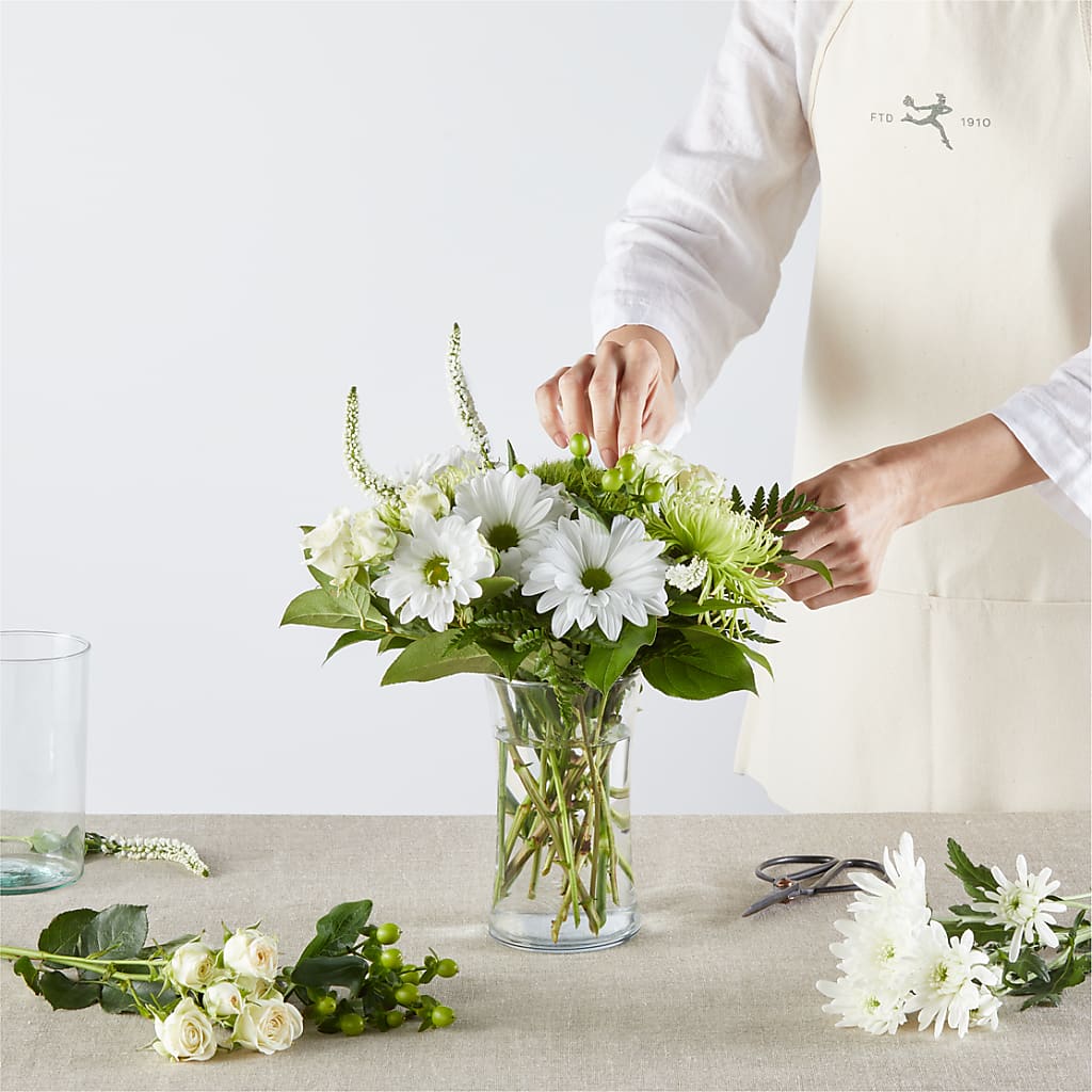 Irish Garden - A Florist Original – The Whiting Flower Shop, Whiting IN