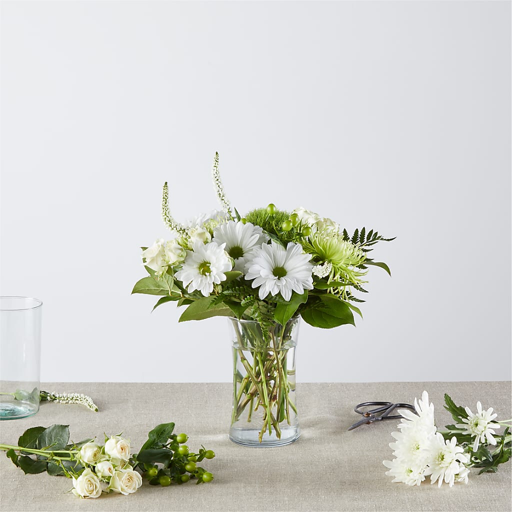 Irish Garden - A Florist Original – The Whiting Flower Shop, Whiting IN