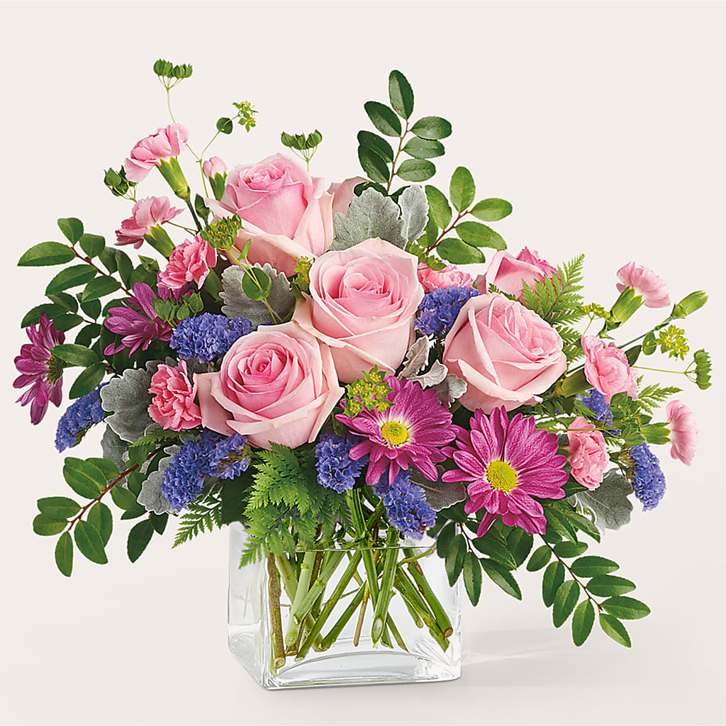 Starlet Bouquet – The Whiting Flower Shop, Whiting IN