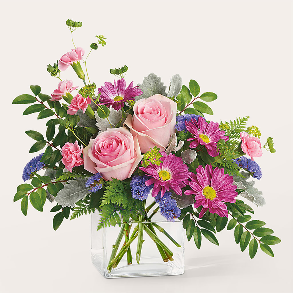 Starlet Bouquet – The Whiting Flower Shop, Whiting IN