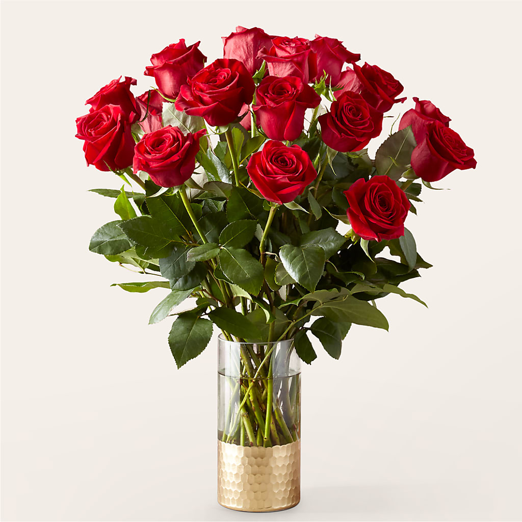 Classic Love Red Rose Bouquet – The Whiting Flower Shop, Whiting IN