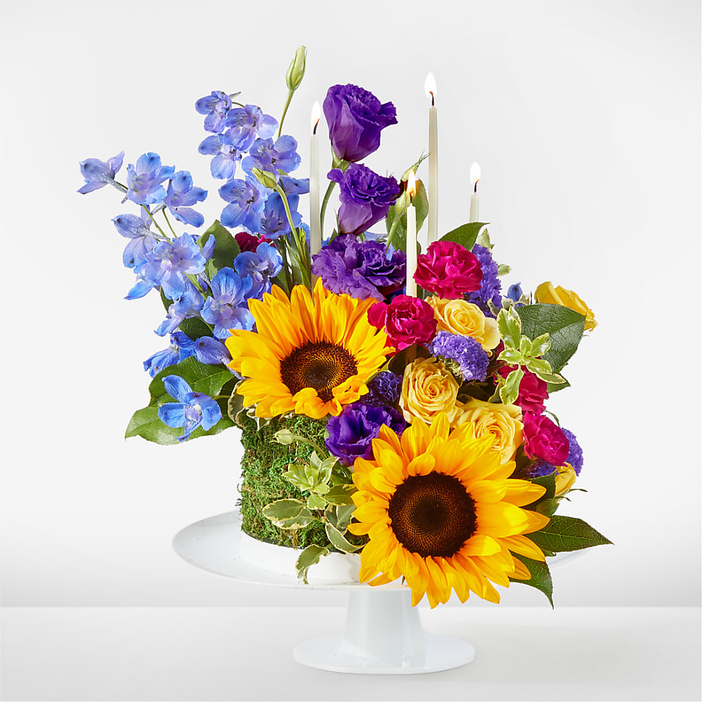 Star of the Day Floral Cake – The Whiting Flower Shop, Whiting IN