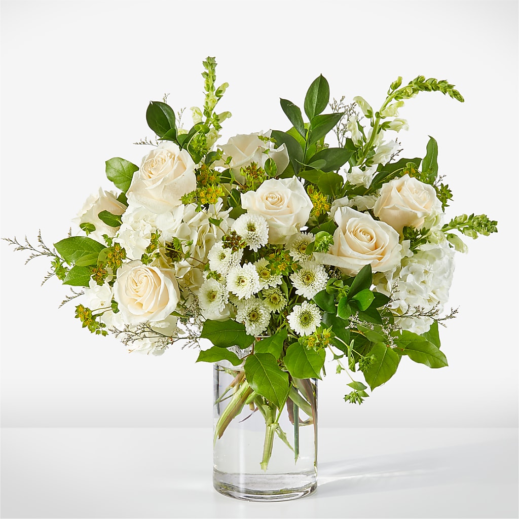 Hint of Vanilla Bouquet – The Whiting Flower Shop, Whiting IN