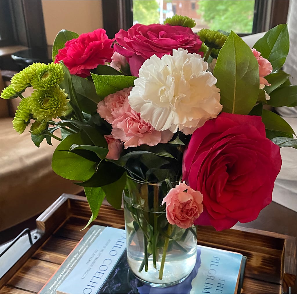 Sweet & Pretty Bouquet –  The Whiting Flower Shop, Whiting IN