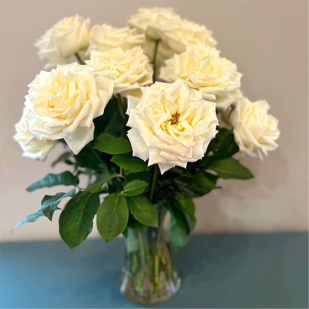 Long Stem Yellow Rose Bouquet –  The Whiting Flower Shop, Whiting IN